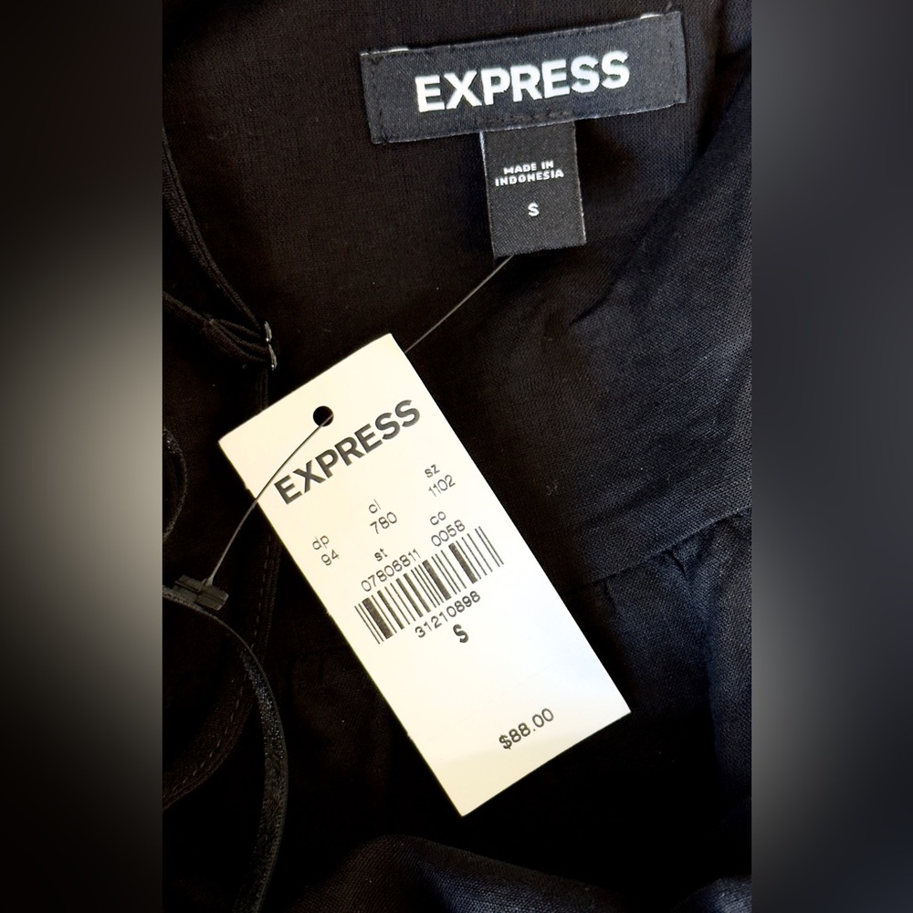 NWT EXPRESS LACE DETAILED TRAPEZE DRESS - Picture 7 of 9